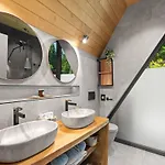 בית נופש Forest Hill Mit Hallenbad By Interhome רבנה גורה