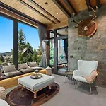 בית נופש Forest Hill Mit Hallenbad By Interhome *