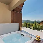 Forest Hill Mit Hallenbad By Interhome בית נופש