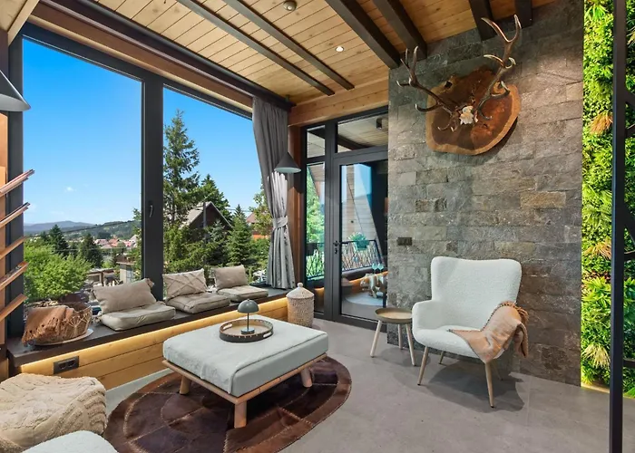 Casa vacanze Forest Hill Mit Hallenbad By Interhome *