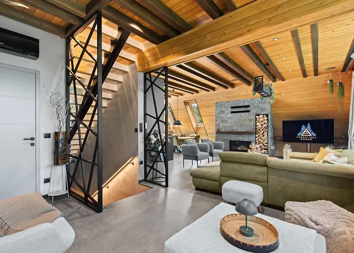 Casa vacanze Forest Hill Mit Hallenbad By Interhome *