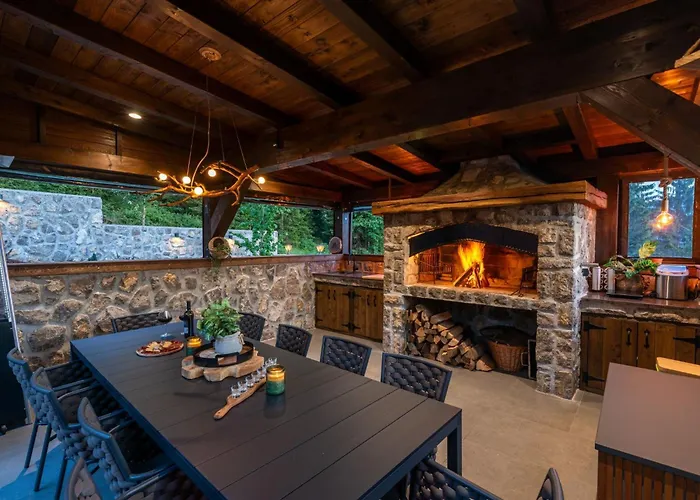Casa vacanze Forest Hill Mit Hallenbad By Interhome Ravna Gora